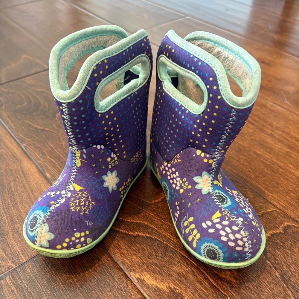 Baby Bogs Snow Boots size 8 / eu24